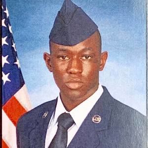 Meet your Posher, Dominque